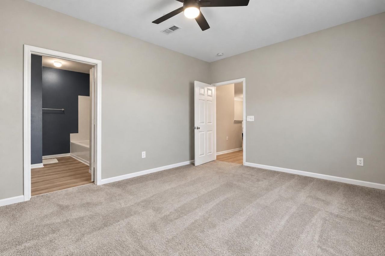 1445 Cambridge Lakes Drive Photo 16