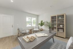 806 Meadowbrook Lane photo 4