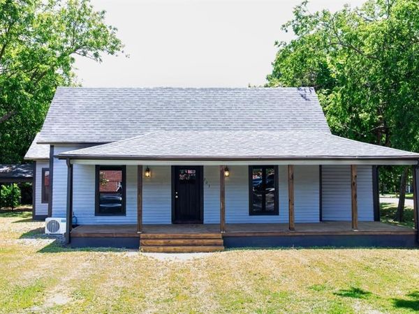 223 E Shreveport Street, Van Alstyne, TX 75495