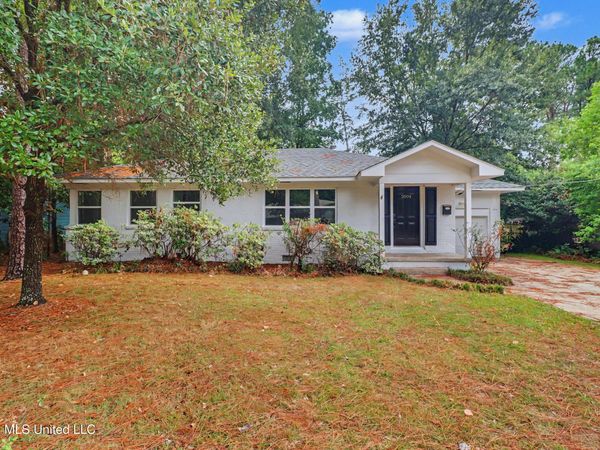 2004 Ridgeway Lane, Hattiesburg, MS 39401