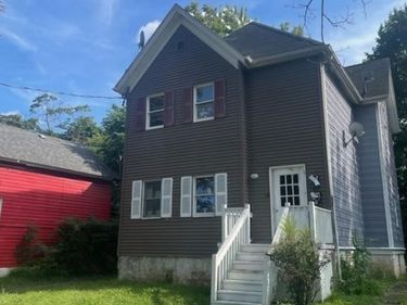 1021 Michigan Avenue, Niagara Falls, NY 14305