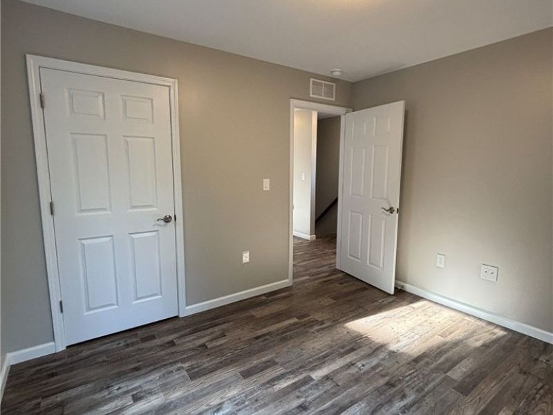 7717 Colgate Avenue, Cleveland, OH 44102 Photo 9