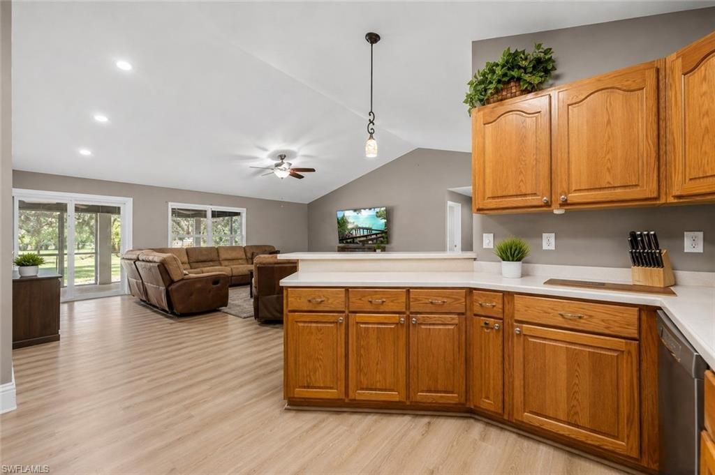 311 S Oak St , Labelle, FL 33935 Photo