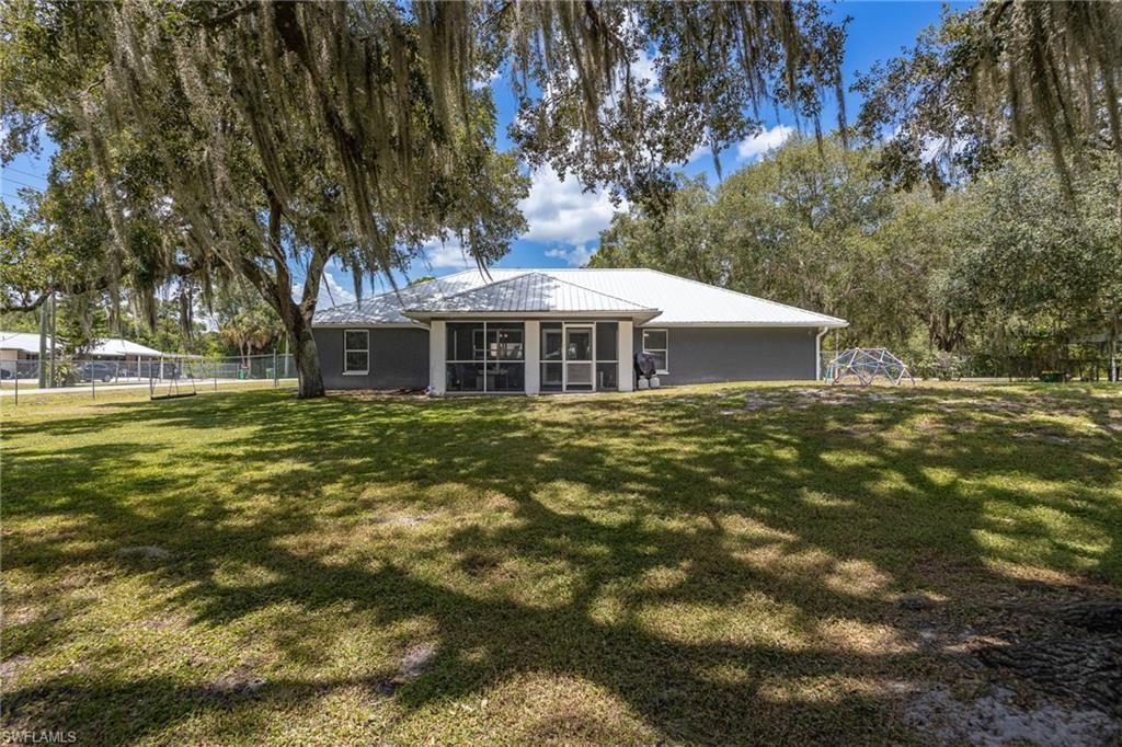 311 S Oak St , Labelle, FL 33935 Photo