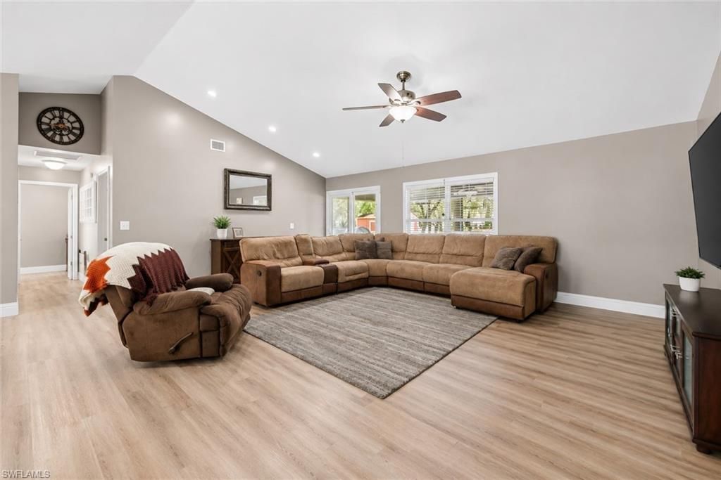 311 S Oak St , Labelle, FL 33935 Photo