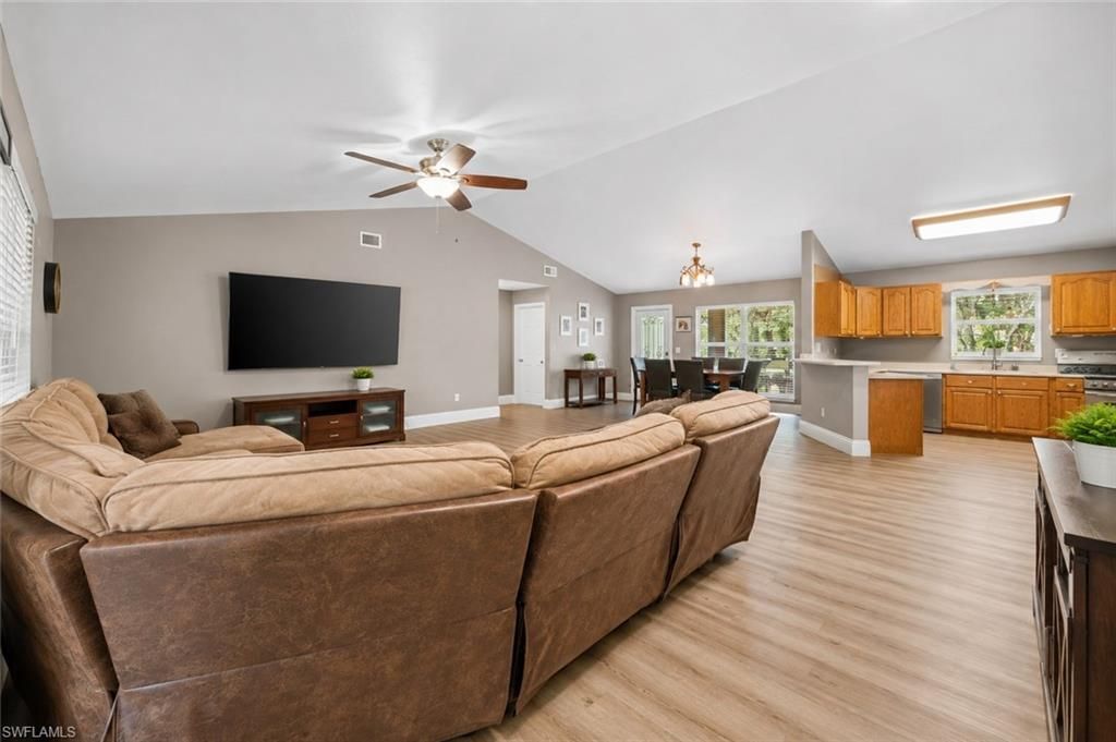 311 S Oak St , Labelle, FL 33935 Photo