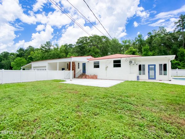 258 MACHELLE Drive, Jacksonville, FL 32220