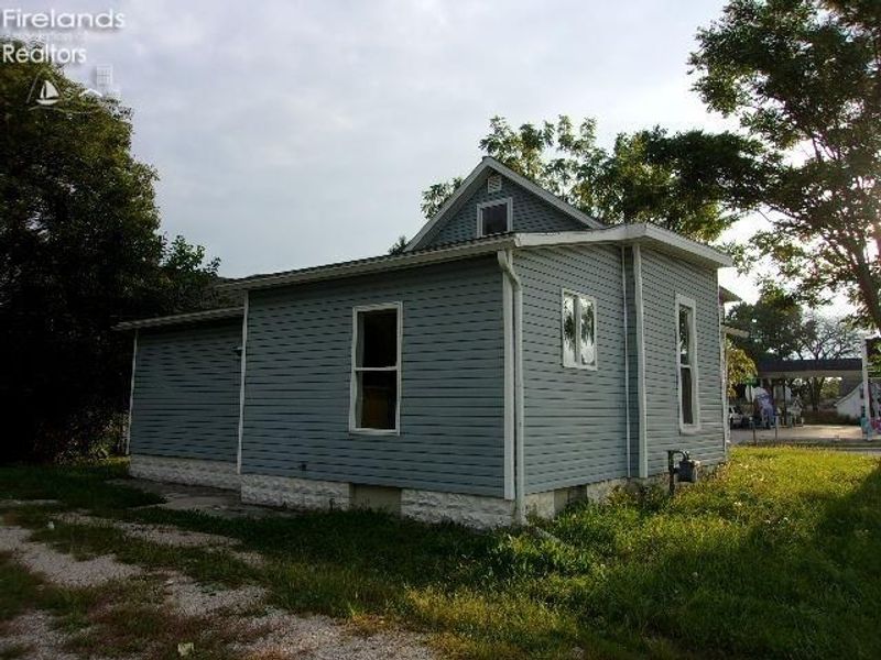 631 S Main Street, Fostoria, OH 44830 Photo 12
