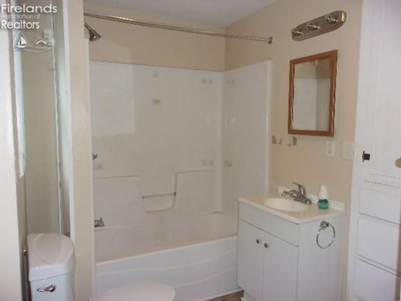 631 S Main Street, Fostoria, OH 44830 Photo 8