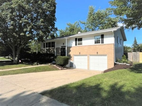 17 S WINSTON Drive , Palatine, IL 60074