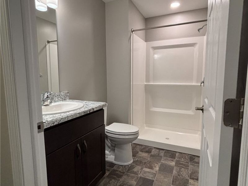 7725 Colgate Avenue, Cleveland, OH 44102 Photo 10