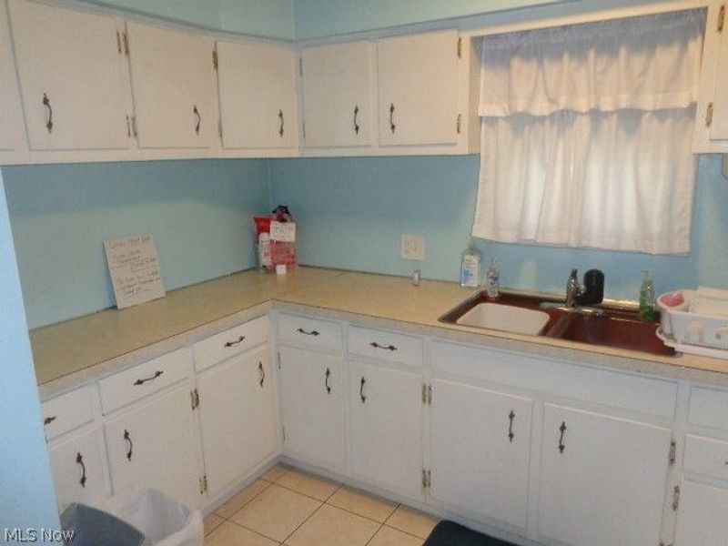 3712 Washington Park Boulevard, Newburgh Heights, OH 44105 Photo 10
