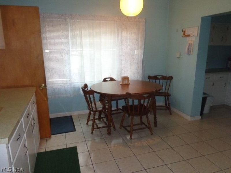 3712 Washington Park Boulevard, Newburgh Heights, OH 44105 Photo 12