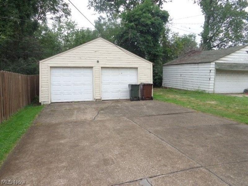 3712 Washington Park Boulevard, Newburgh Heights, OH 44105 Photo 4