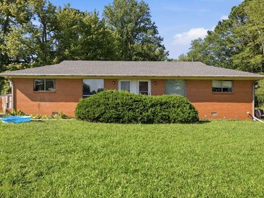 1304 Peggy Ann Drive, Murray, KY 42071