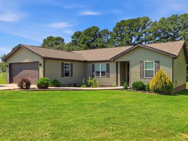 101 Caleb Drive, Mayfield, KY 42066
