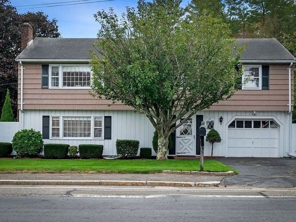 458 Lexington Street, Unit 458, Woburn, MA 01801