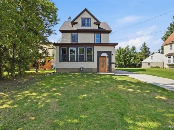 118 Princeton Avenue , Depew, NY 14043