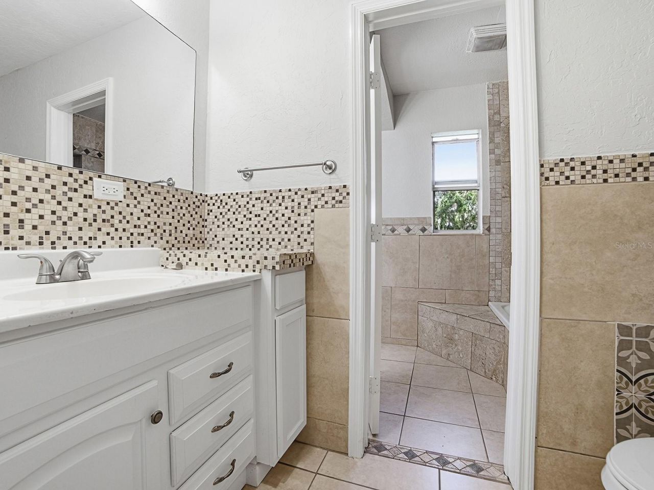 1361 Peters Drive , Leesburg, FL 34748 Photo