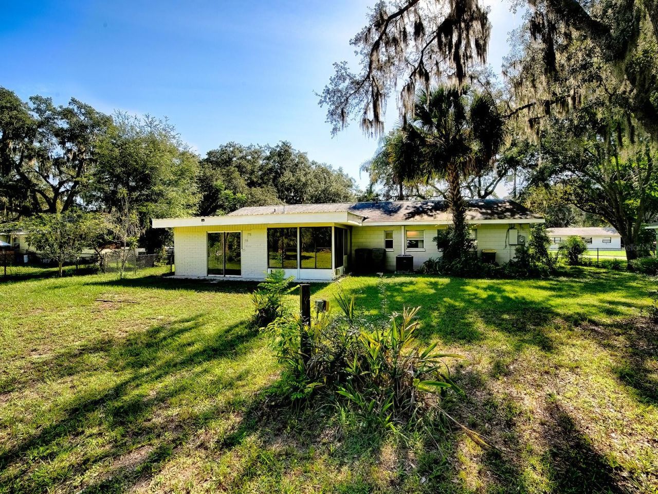 1361 Peters Drive , Leesburg, FL 34748 Photo