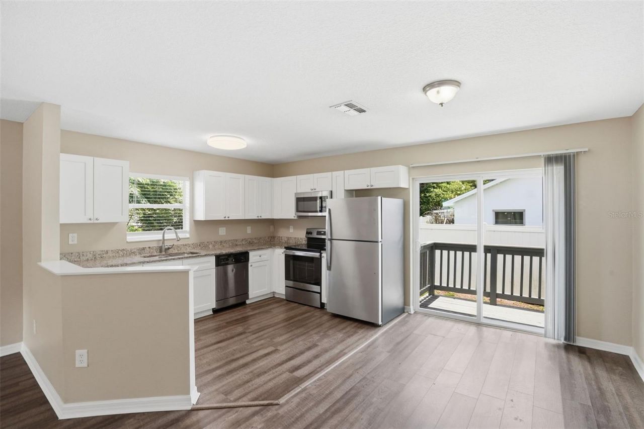 5331 5th Street , Zephyrhills, FL 33542 Photo