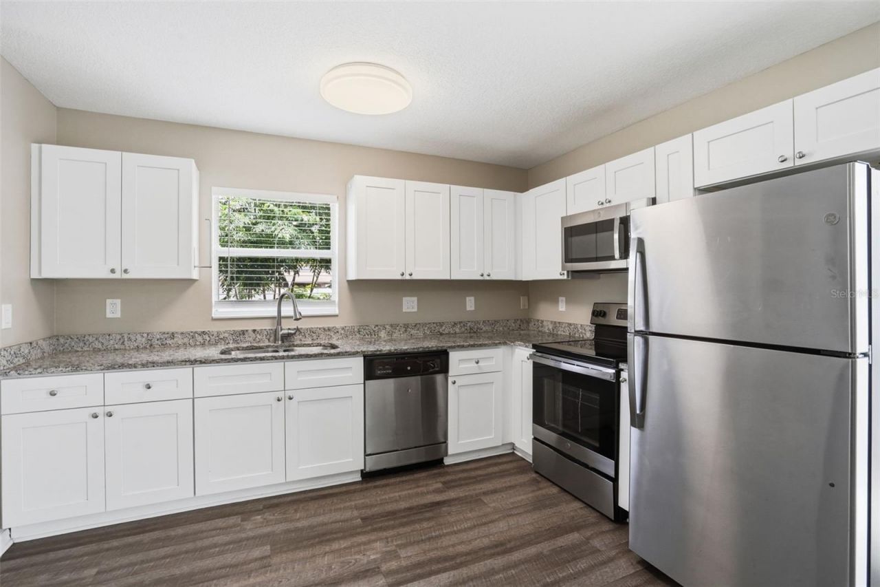 5331 5th Street , Zephyrhills, FL 33542 Photo