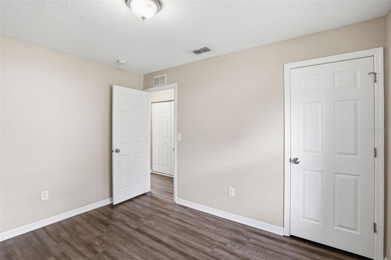 5331 5th Street , Zephyrhills, FL 33542 Photo