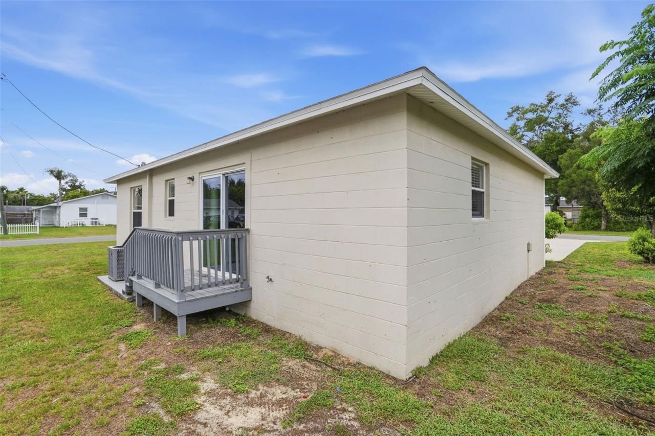 5331 5th Street , Zephyrhills, FL 33542 Photo