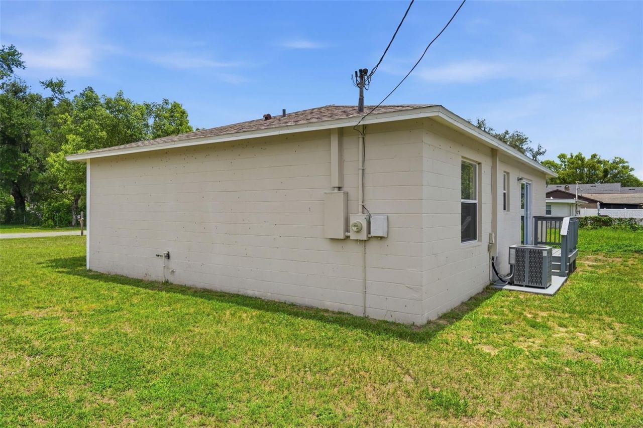 5331 5th Street , Zephyrhills, FL 33542 Photo