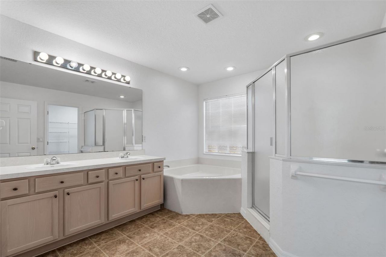 238 N Hampton Drive , Davenport, FL 33897 Photo