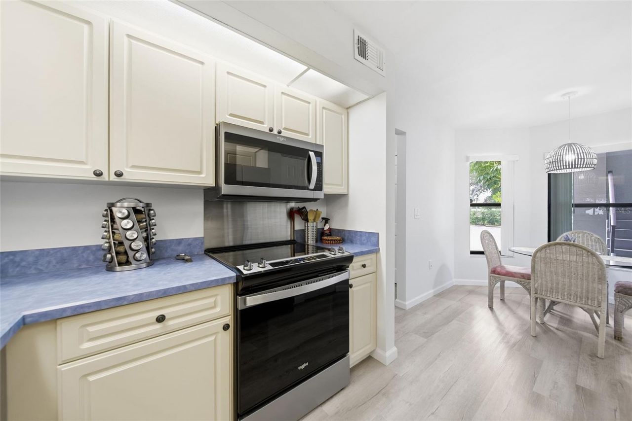 4440 47th Avenue W, Unit 102, Bradenton, FL 34210 Photo