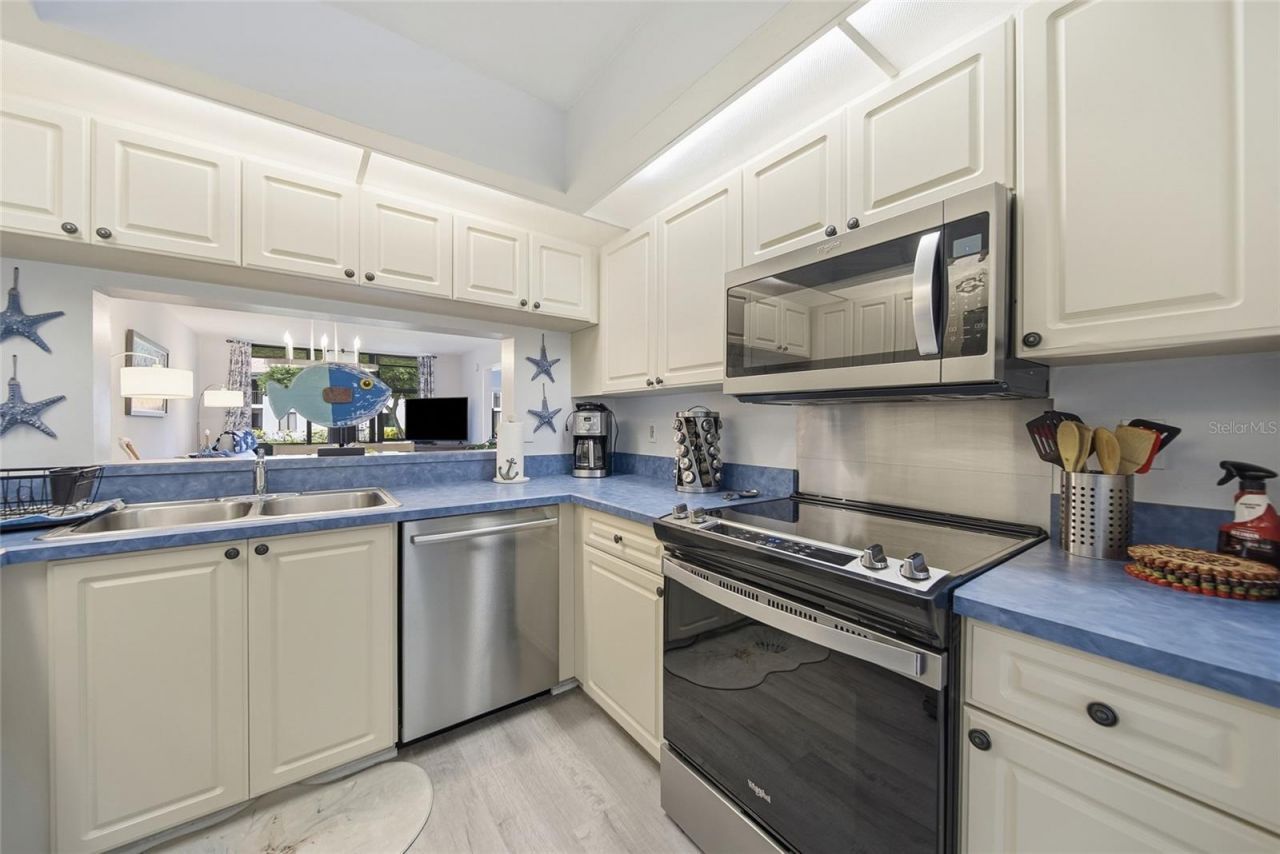 4440 47th Avenue W, Unit 102, Bradenton, FL 34210 Photo