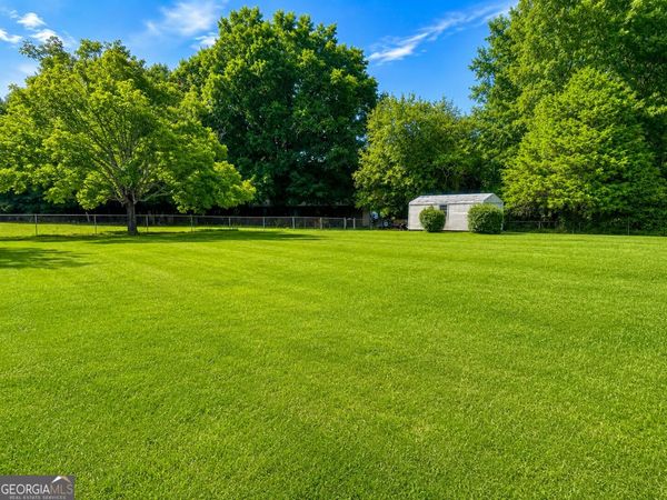 946 Cochise Trail SE, Conyers, GA 30094