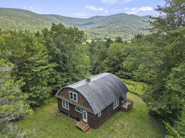 3711 Main Road, Stamford, VT 05352