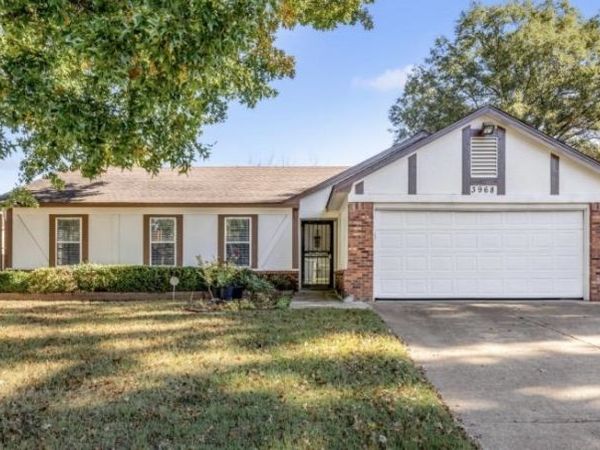 3968 WANDERING DR, Memphis, TN 38115