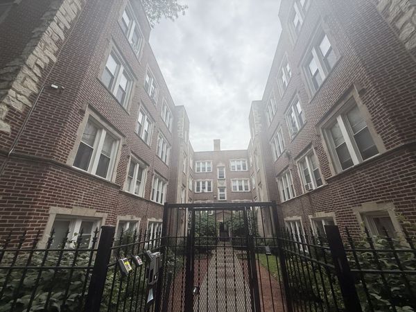 7346 N Damen Avenue , Unit 2, Chicago, IL 60645