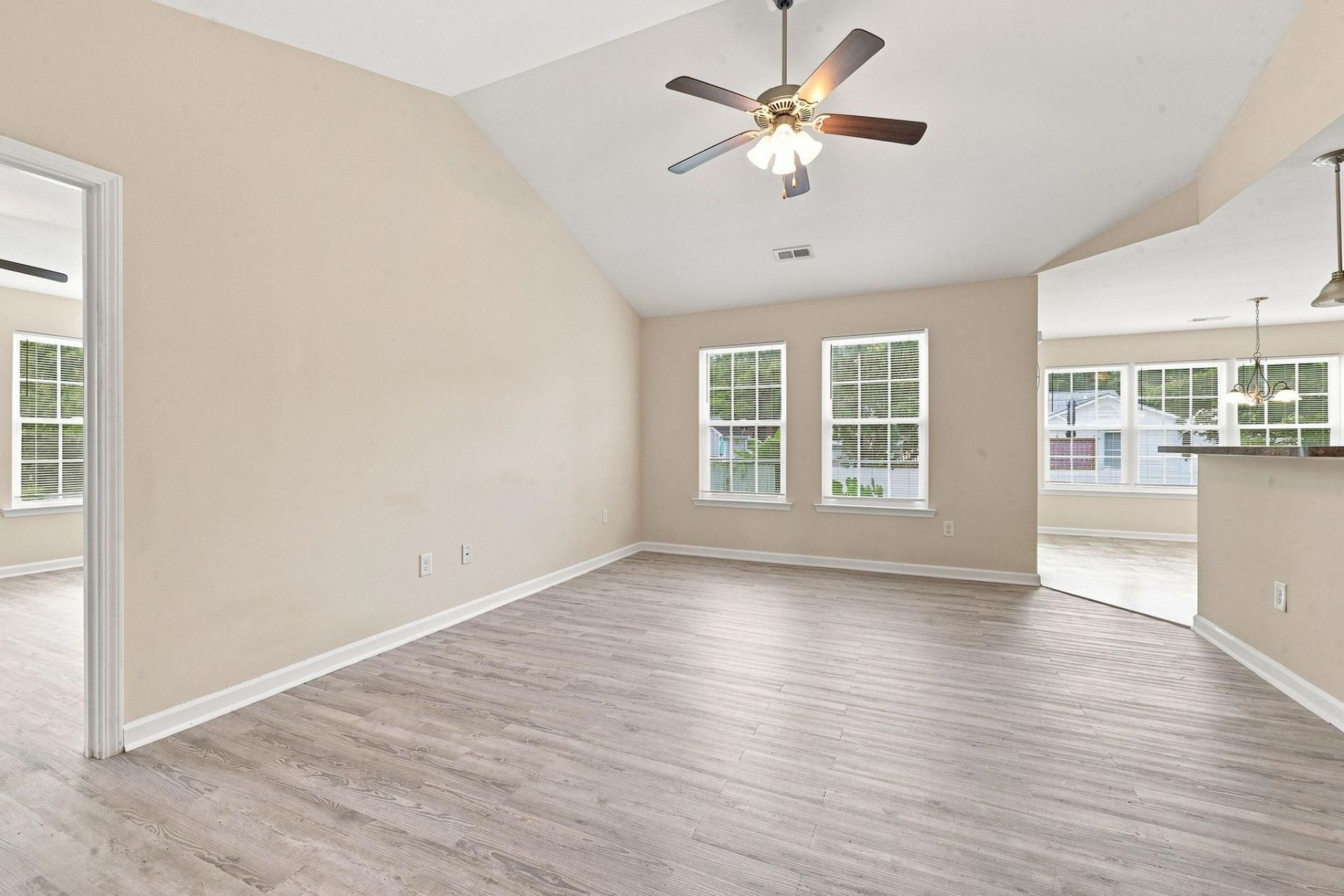 2375 Morlynn Dr.  Photo 19