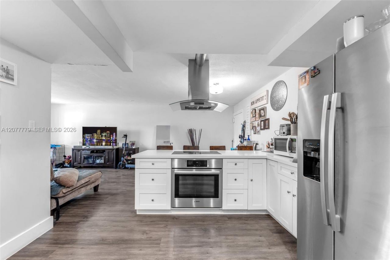 13700 SW 62nd St, Unit 213, Miami, FL 33183 Photo