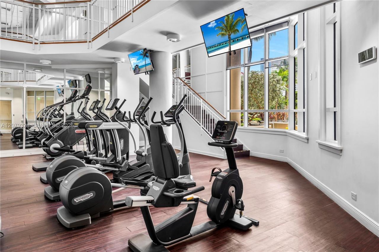 701 Brickell Key Blvd , Unit 707, Miami, FL 33131 Photo