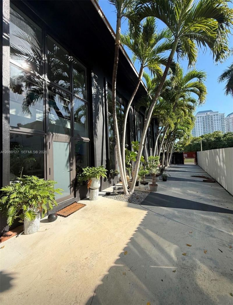 1040 NE 78th St Rd , Unit 5, Miami, FL 33138 Photo