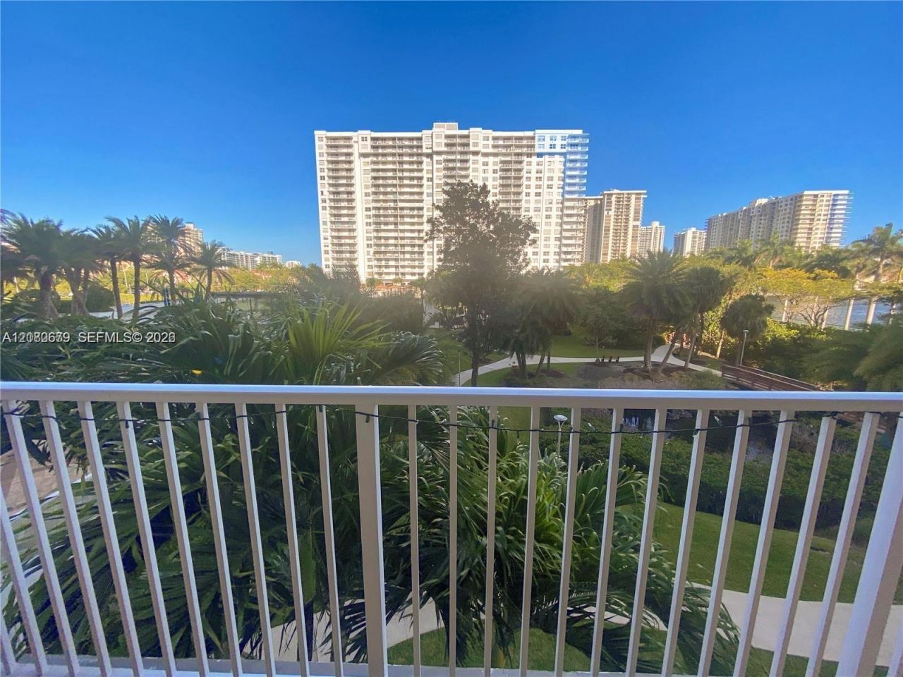 2801 NE 183rd St , Unit 310W, Aventura, FL 33160 Photo