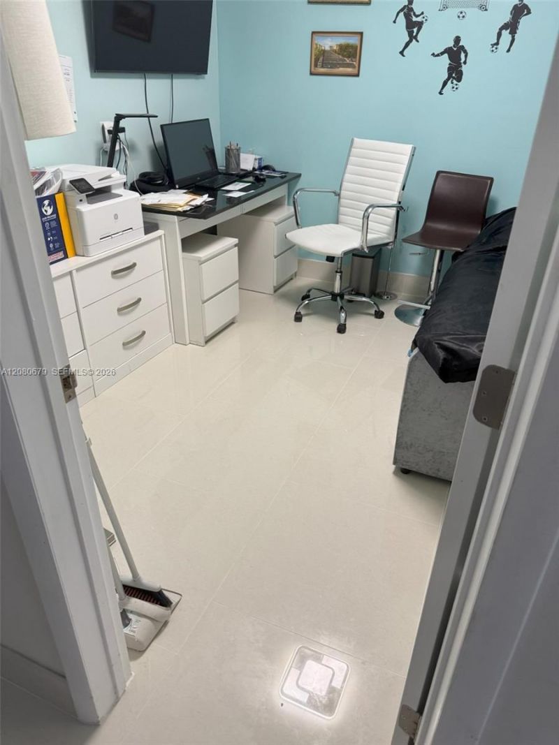 2801 NE 183rd St , Unit 310W, Aventura, FL 33160 Photo