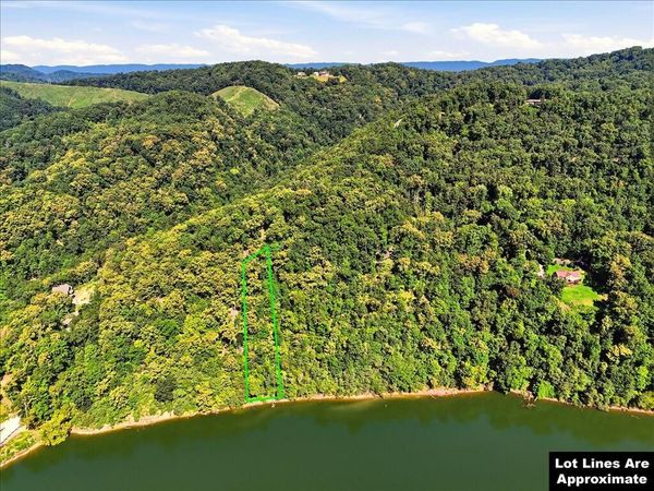 1007 Wilderness Drive, Mooresburg, TN 37811