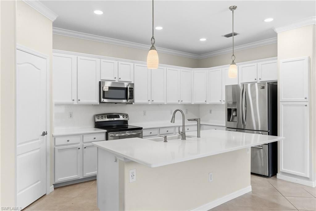 11068 Cherry Laurel Dr E, Fort Myers, FL 33912 Photo