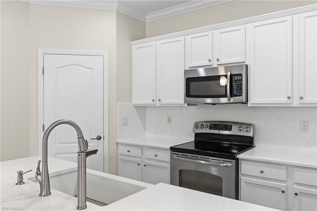 11068 Cherry Laurel Dr E, Fort Myers, FL 33912 Photo