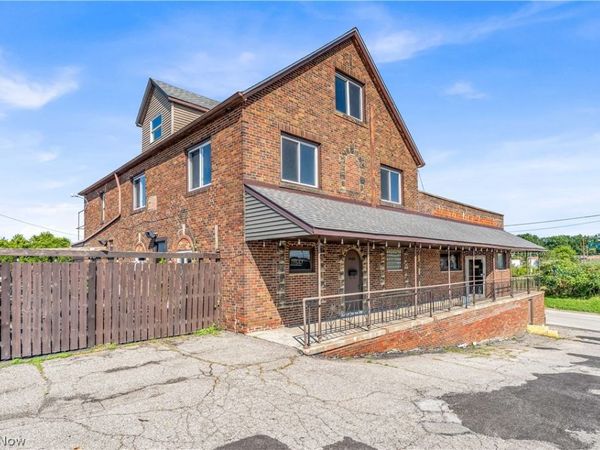1080 E 260th Street , Euclid, OH 44132