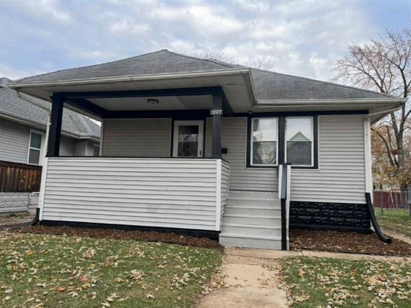 1227 Emerald Avenue , Chicago Heights, IL 60411