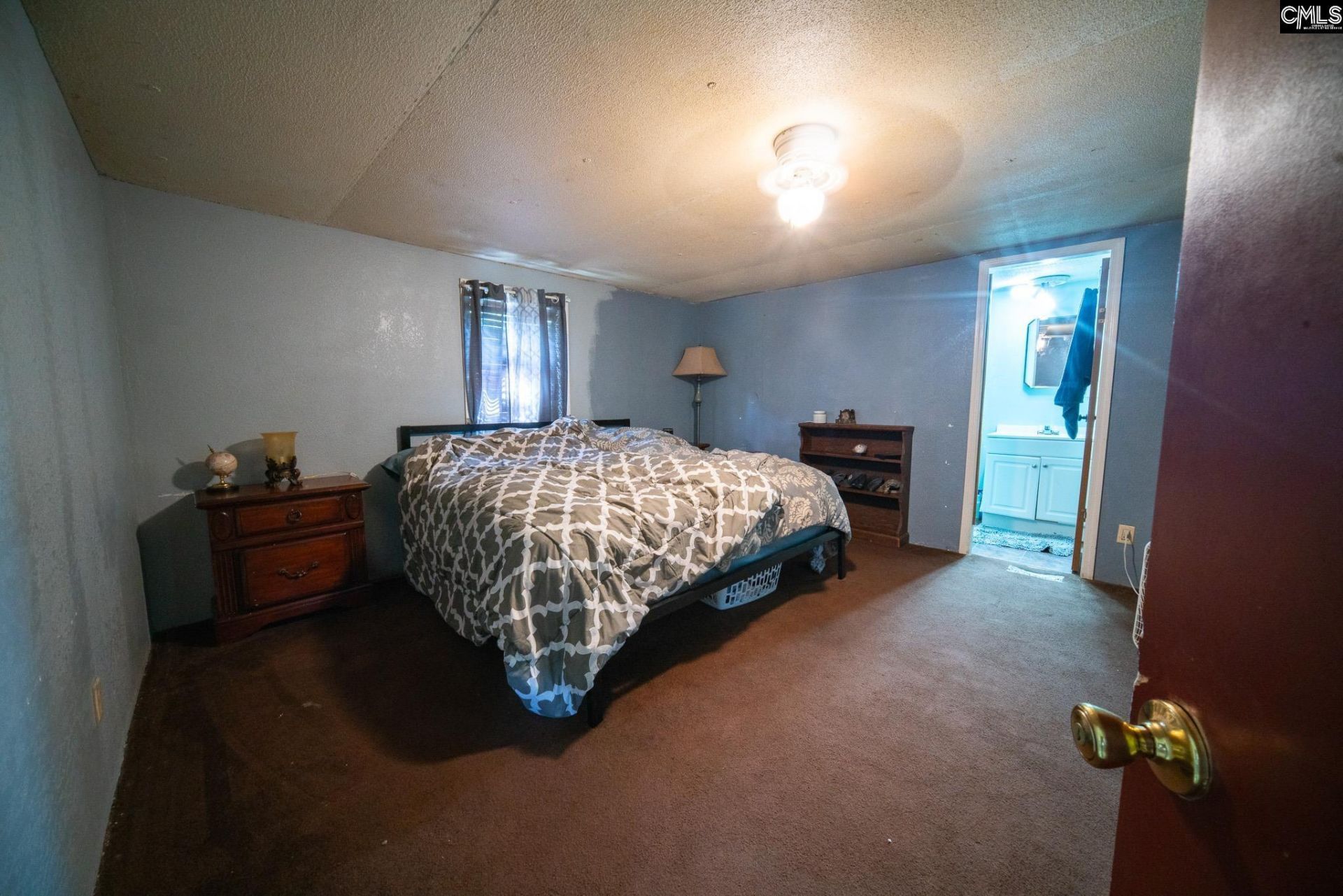1746 Nazareth Road  Photo 8