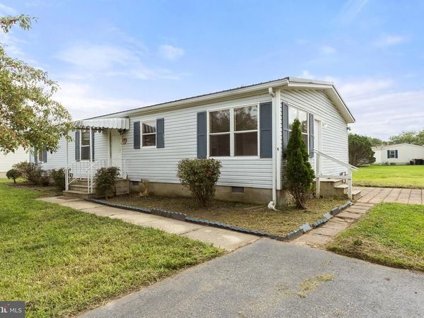 202 PERSIMMON CIRCLE , DOVER, DE 19901