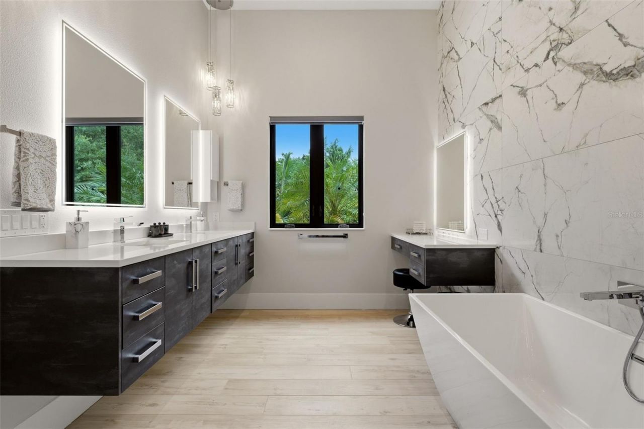 2462 Missara Lane, Sarasota, FL 34231 Photo